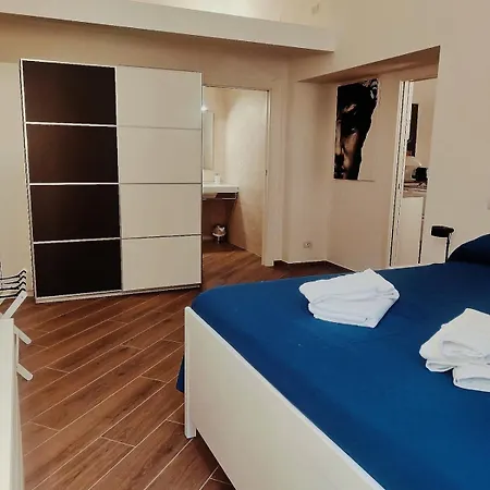 Casa Beatrice, Trastevere *
