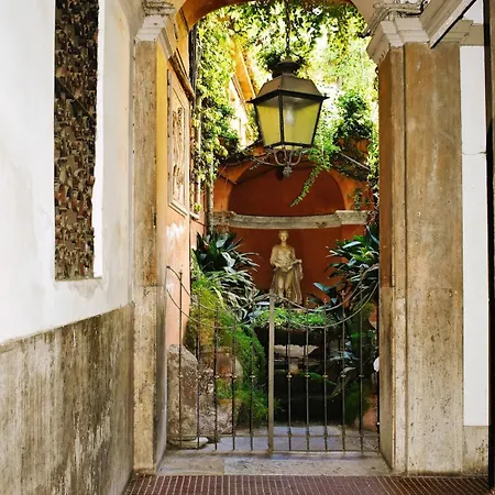 Casa Beatrice, Trastevere Apartment *